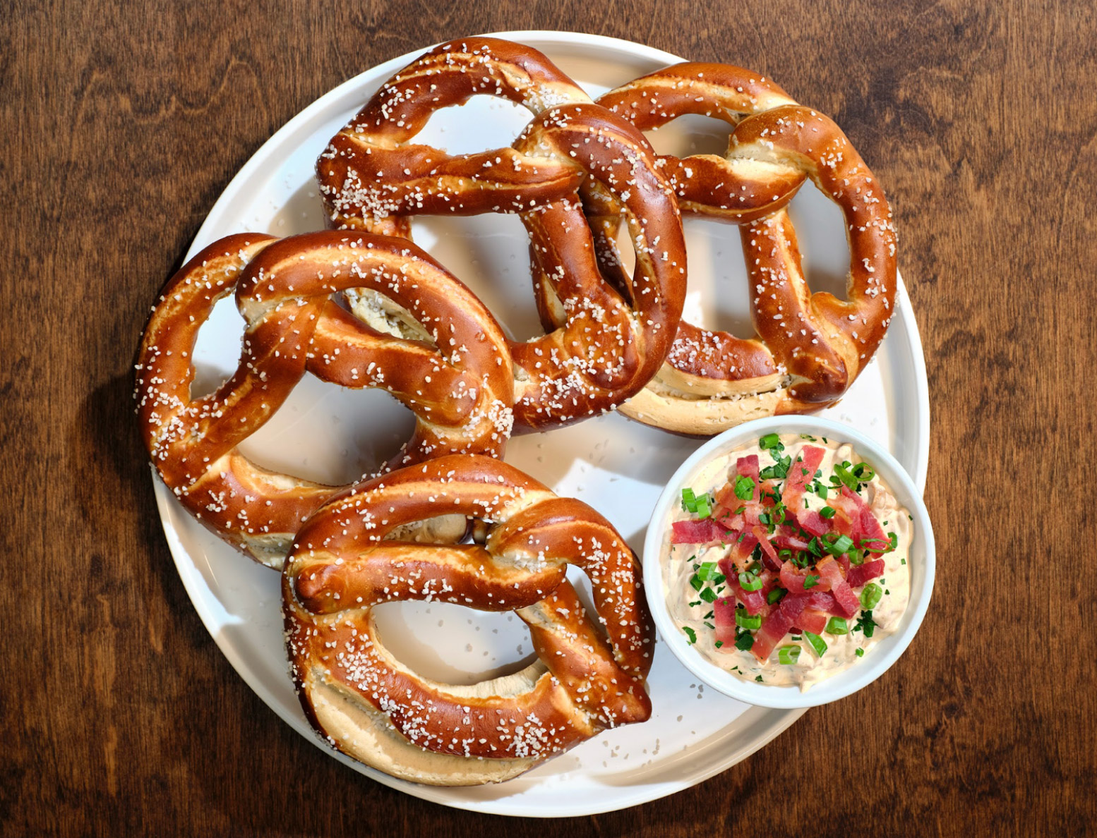 So sharable, use Brauhaus™ Pretzels to drive more drink sales.